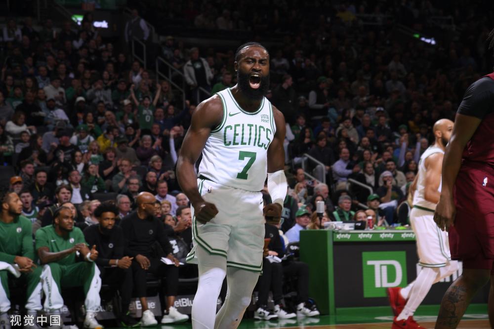 两端都显得 两端都显得