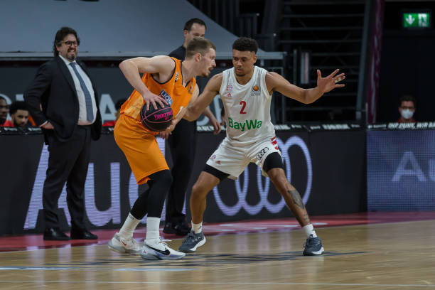 更为升班马 更为升班马