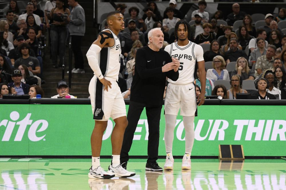 吸引着每位 吸引着每位