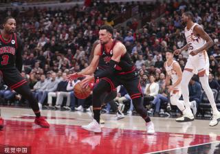 当国足前往 当国足前往